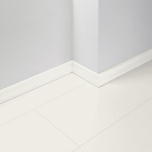 Lišta soklová Parador SL4 Biela lesklá D003 1745519 MDF fólia 2200x19,5x60 mm
