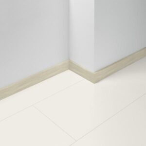 Lišta soklová Parador SL5 Borovica D005 Vodeodolná 1745297 2200x16x50 mm