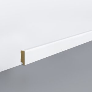 Lišta soklová Egger 40 hranatá "Cubical" L201 RAL9016 MDF fólia Biela pretierateľná 40x16x2400 mm