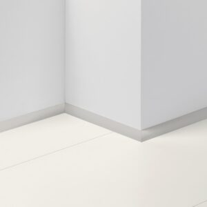 Lišta soklová Parador Štvrťkruh Biely základný náter D004 1745274 MDF fólia 2200x20x14 mm